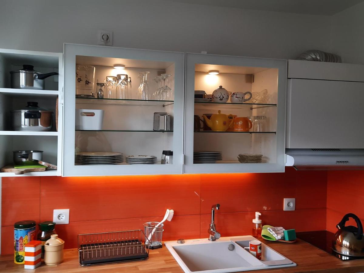 Kawalerka Za Swieciem Apartment *